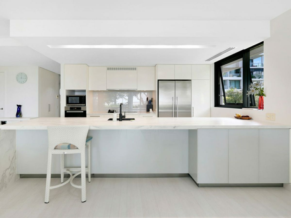 7101/323 Bayview Street, Hollywell - image 2