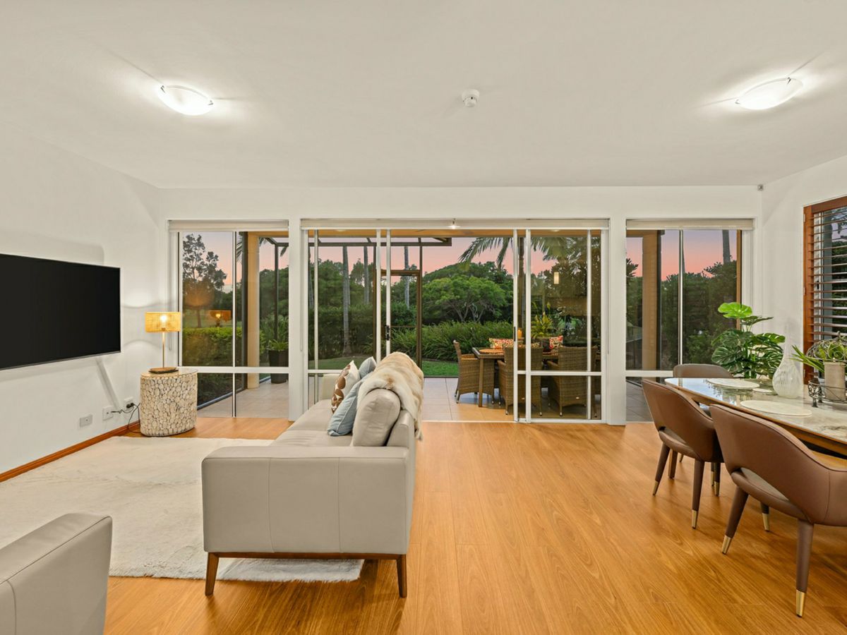 5045 St Andrews Terrace, Sanctuary Cove - image 1