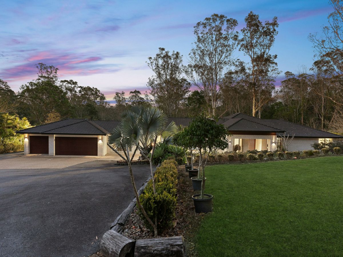 541 Brookfield Road, Kenmore Hills - image 2