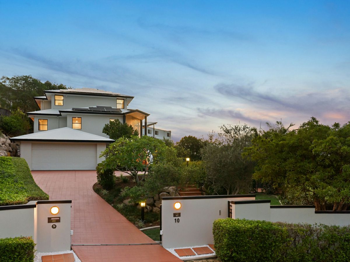 10 Tiara Close, MOUNT OMMANEY