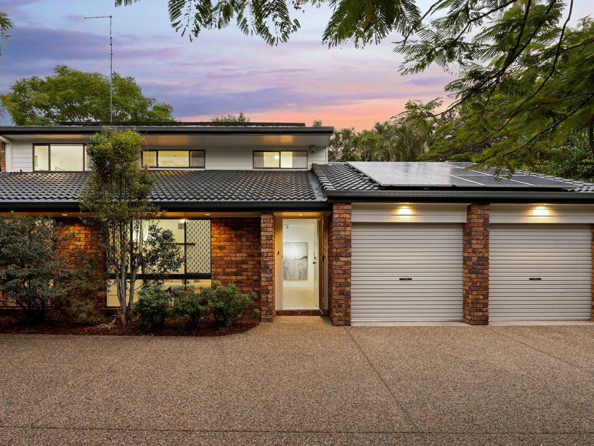 124 Arrabri Avenue, Mount Ommaney - image 1