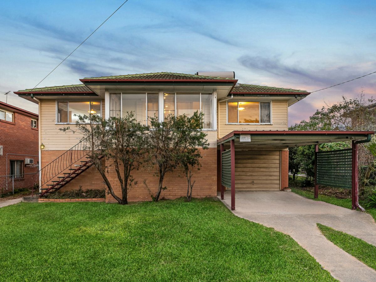 307 Verney Road East, Graceville - image 2