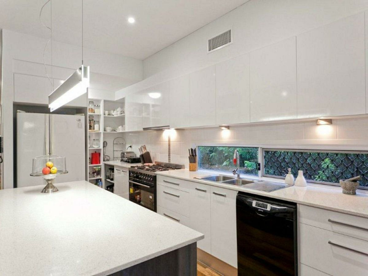 27 Vale Street, Wilston - image 2