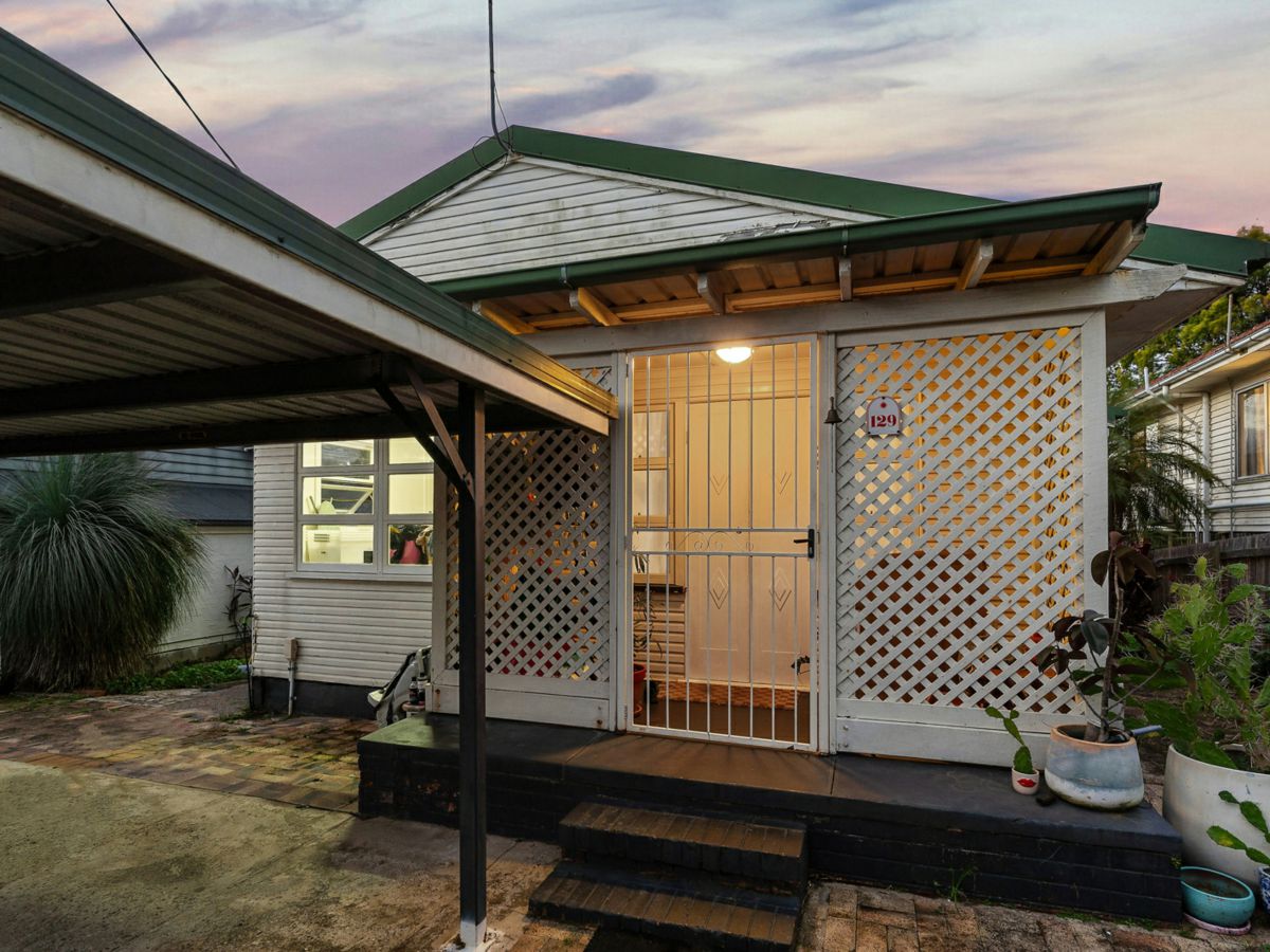 129 Waverley Road, Taringa - image 2