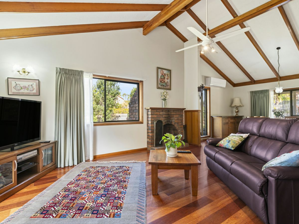10 Melba Court, Mount Ommaney - image 3