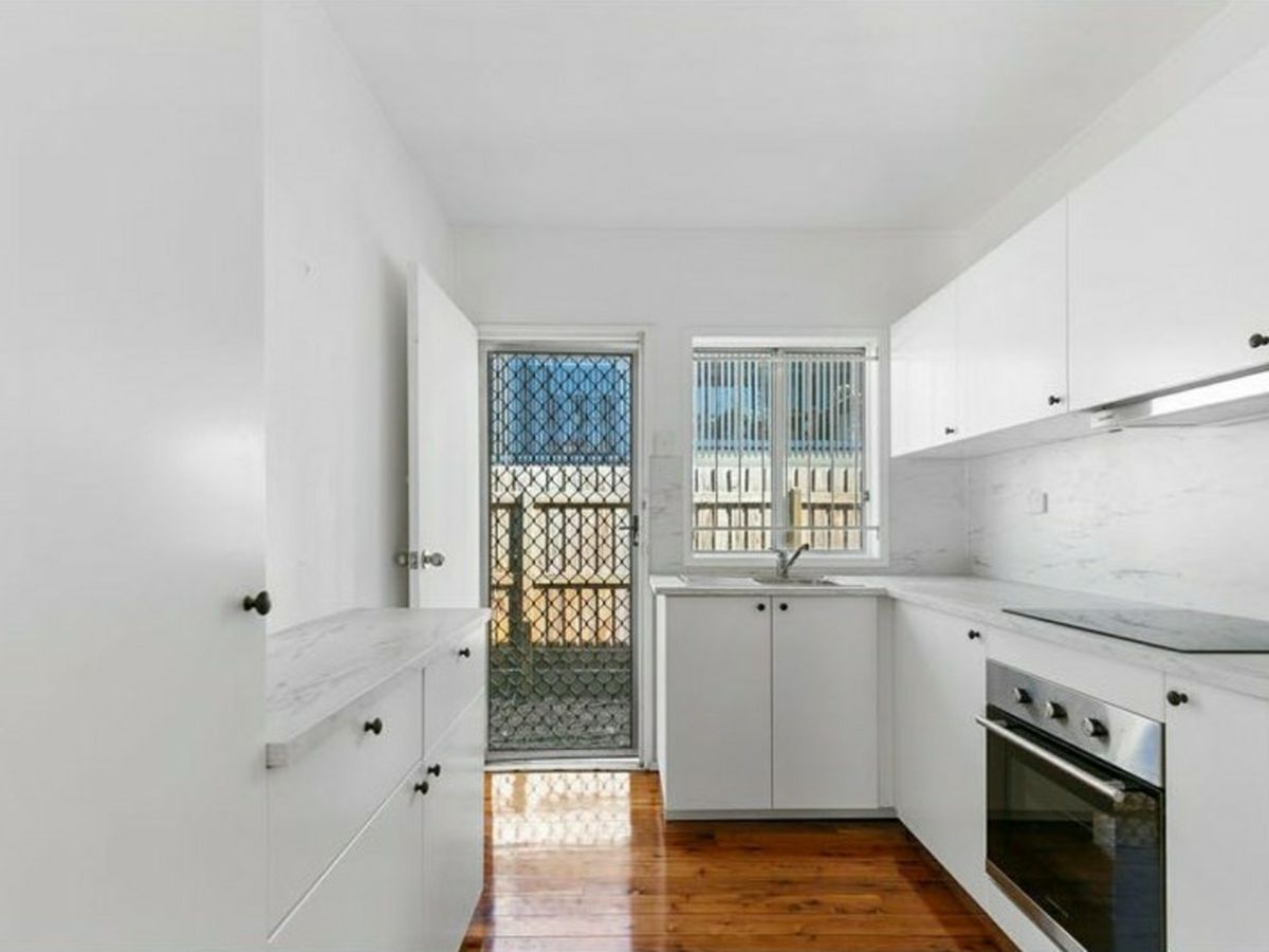 2/27 Wickham Street, Morningside - image 2