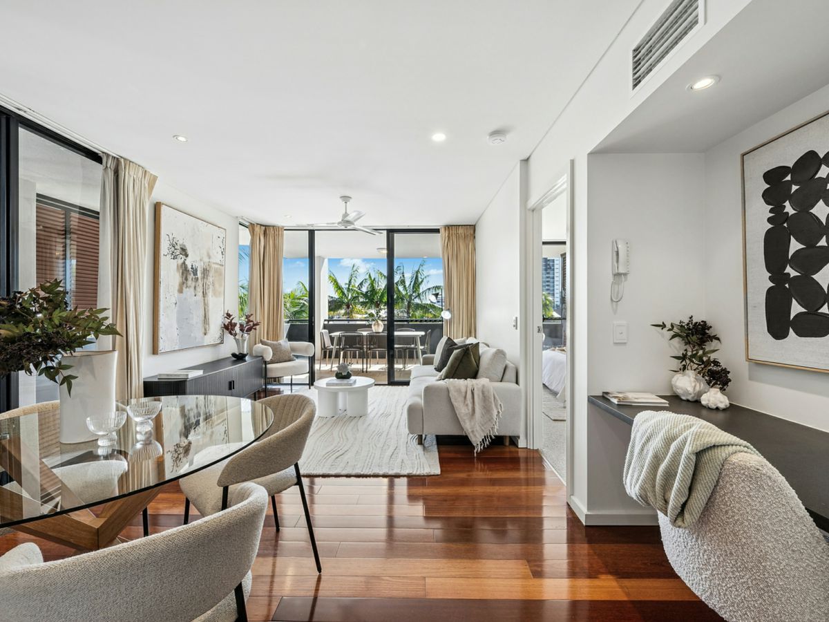 20/26 Holland Street, Toowong - image 1