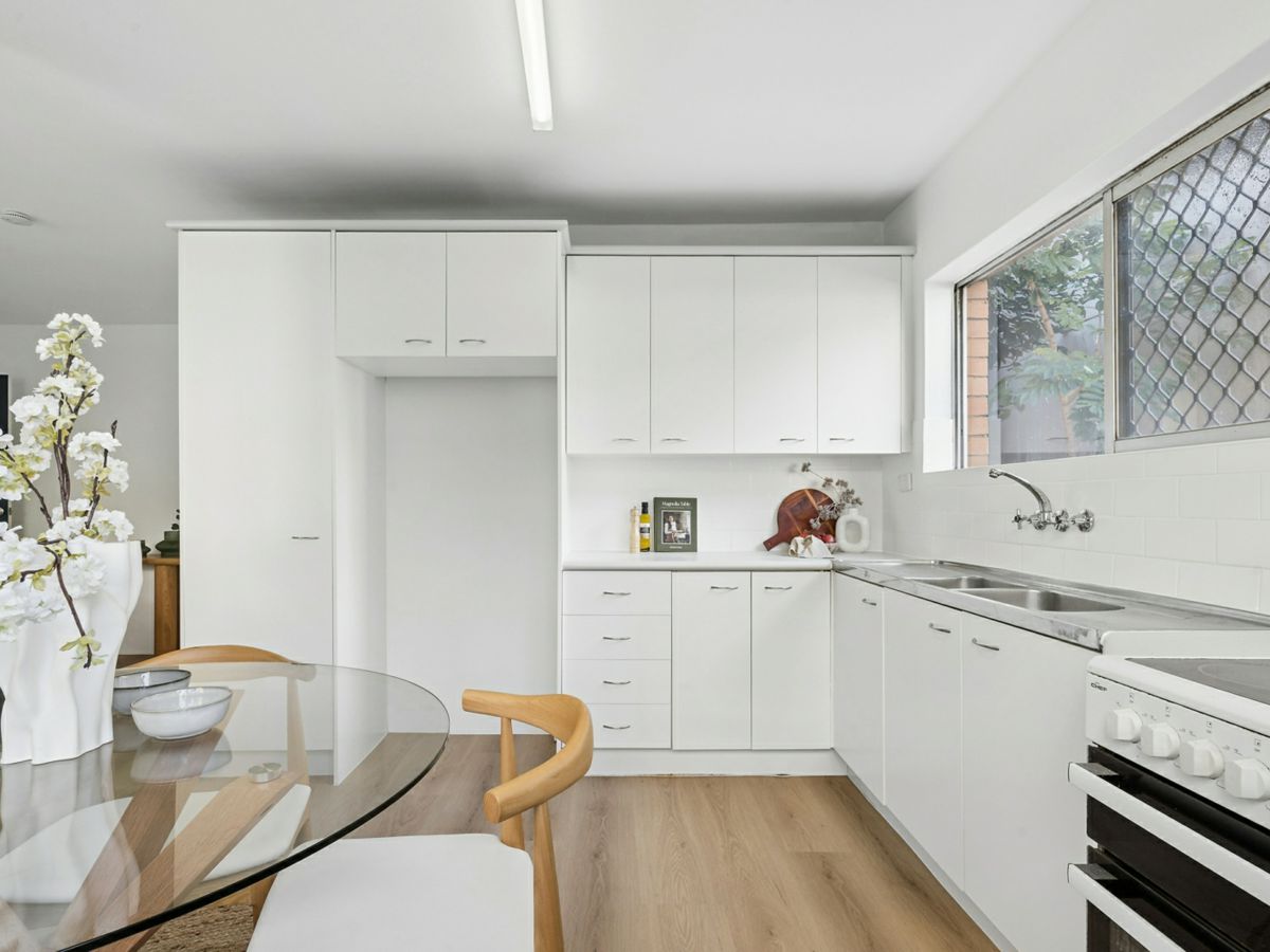 6/598 Boundary Street, Spring Hill - image 3
