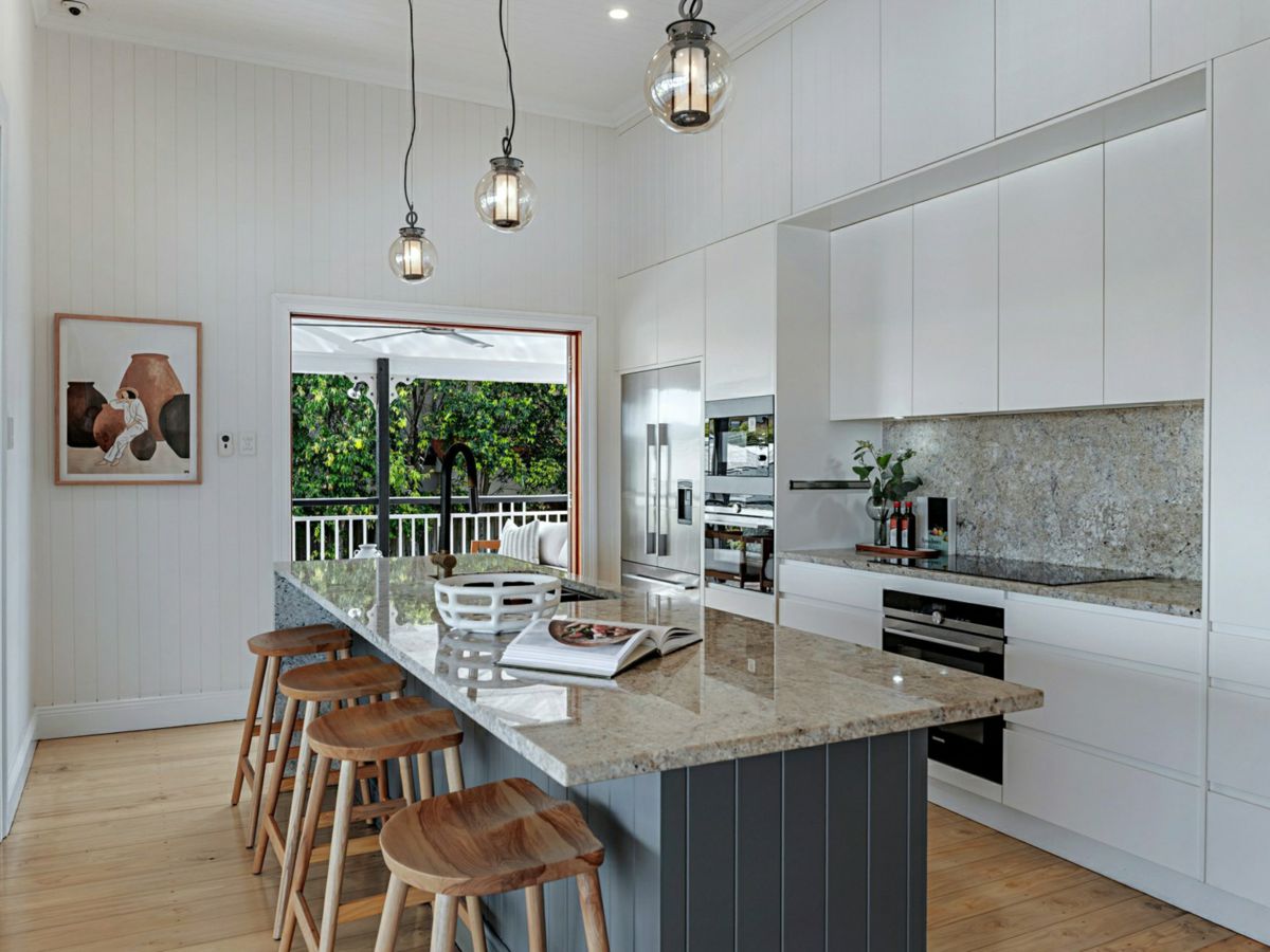 35 Ford Street, Clayfield - image 2
