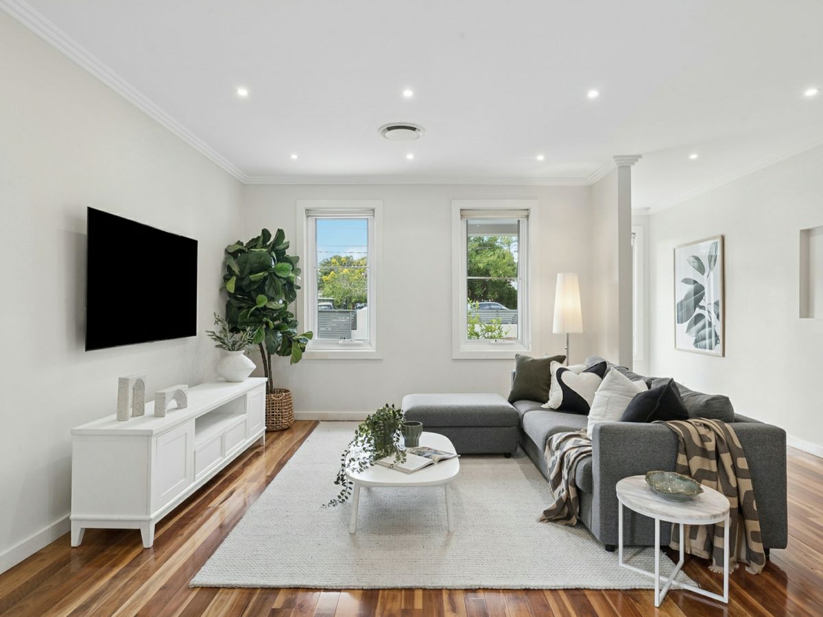 115 Eastview Avenue, North Ryde - image 1