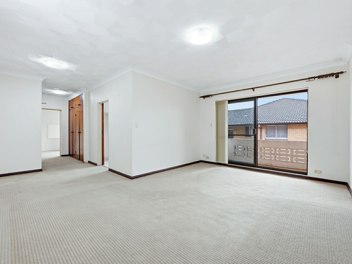 7/27 Dryden Street, Campsie - image 2