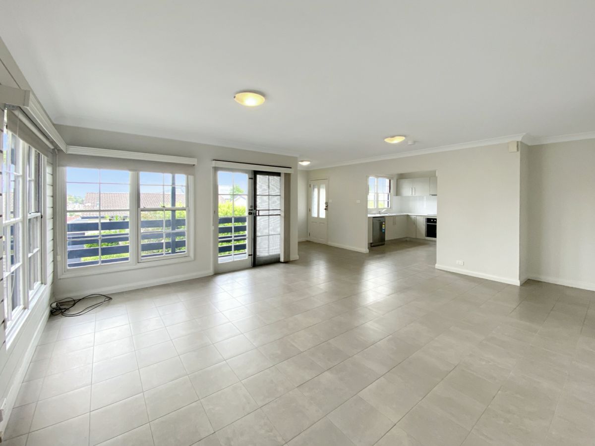 2/70 Phillip Road, Putney - image 1