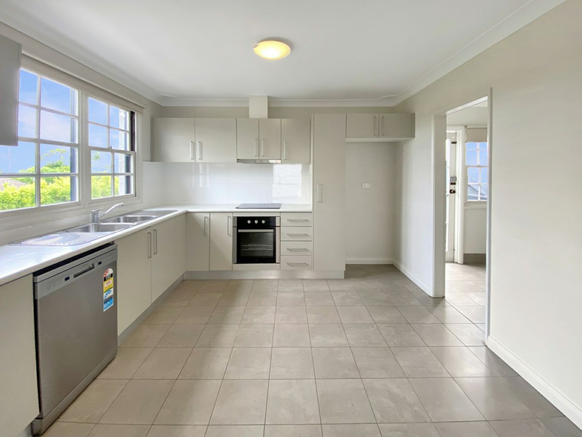 2/70 Phillip Road, Putney - image 2