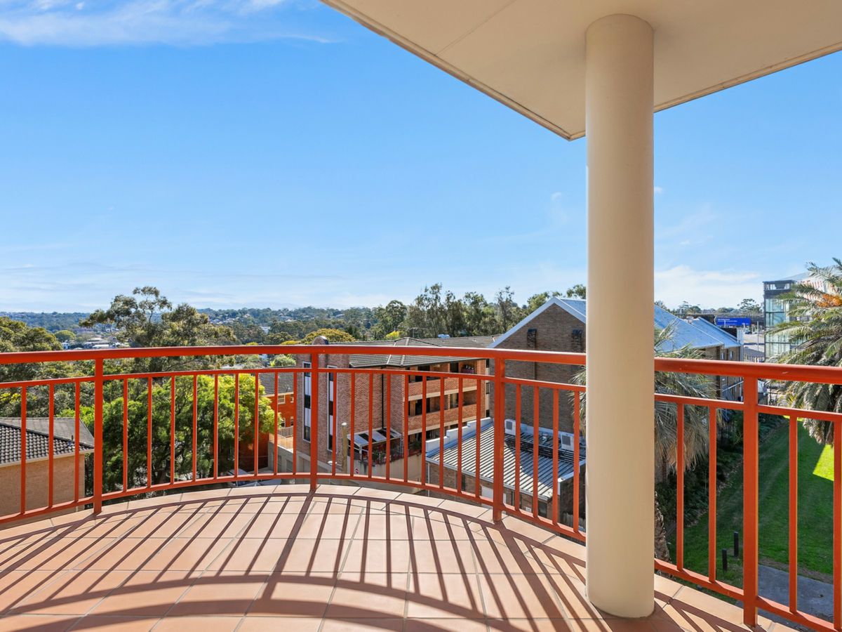 13/3 Devlin Street, Ryde - image 1