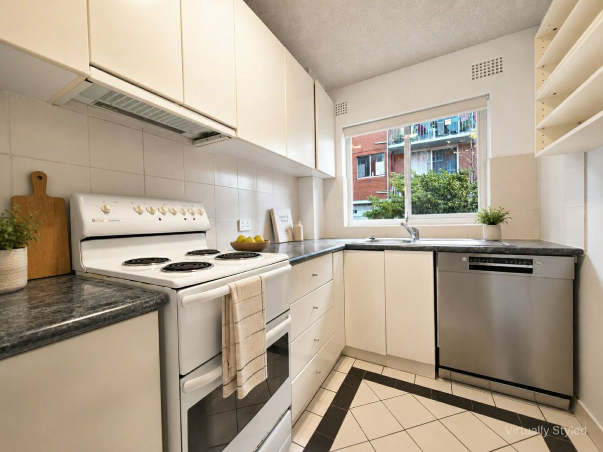 1/12 Curzon Street, Ryde - image 2