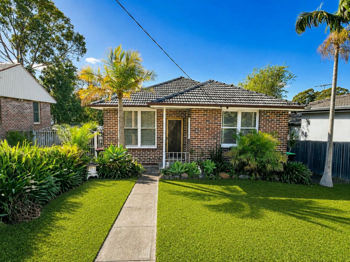 11 Windeyer Avenue, Gladesville - image 1