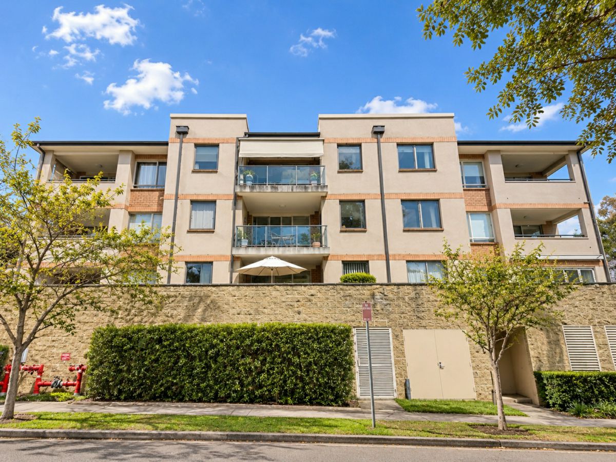 203/4 Karrabee Avenue, Huntleys Cove - image 1