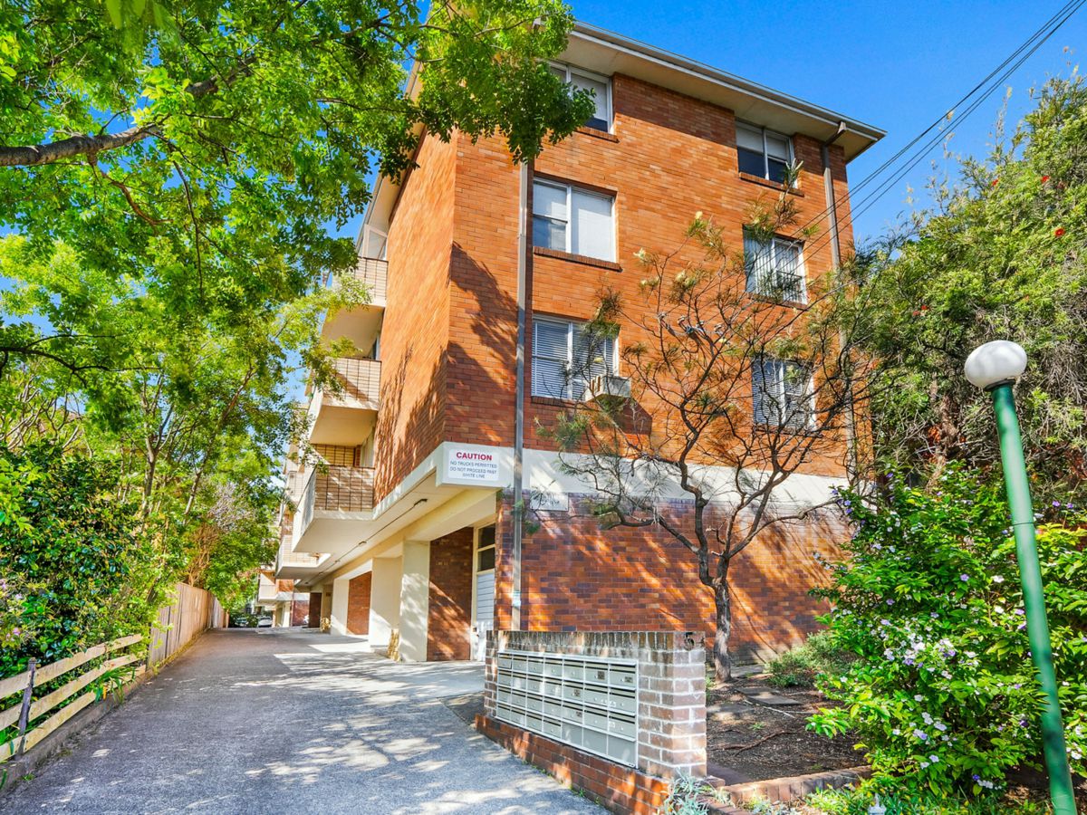 14/5 Western Crescent, Gladesville - image 2