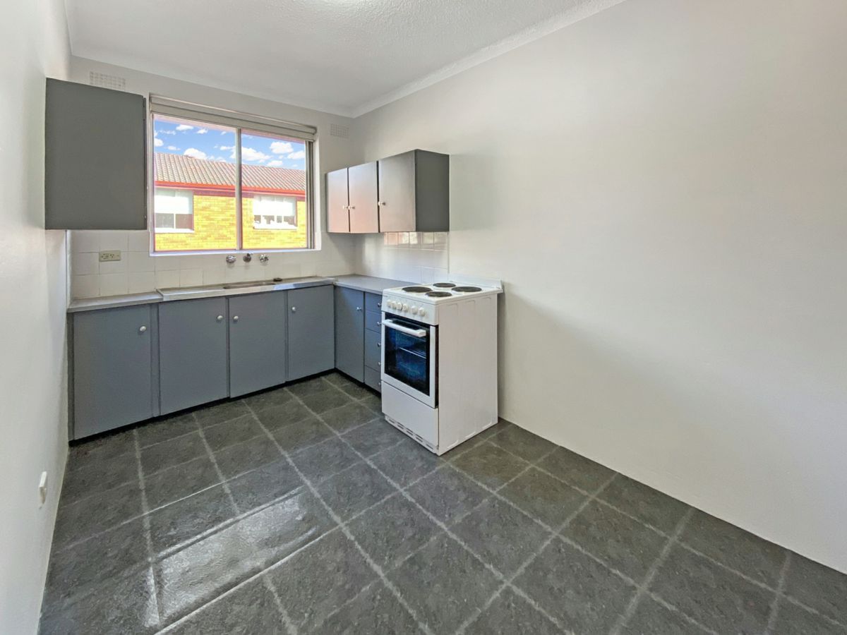 12/6 Curzon Street, Ryde - image 2