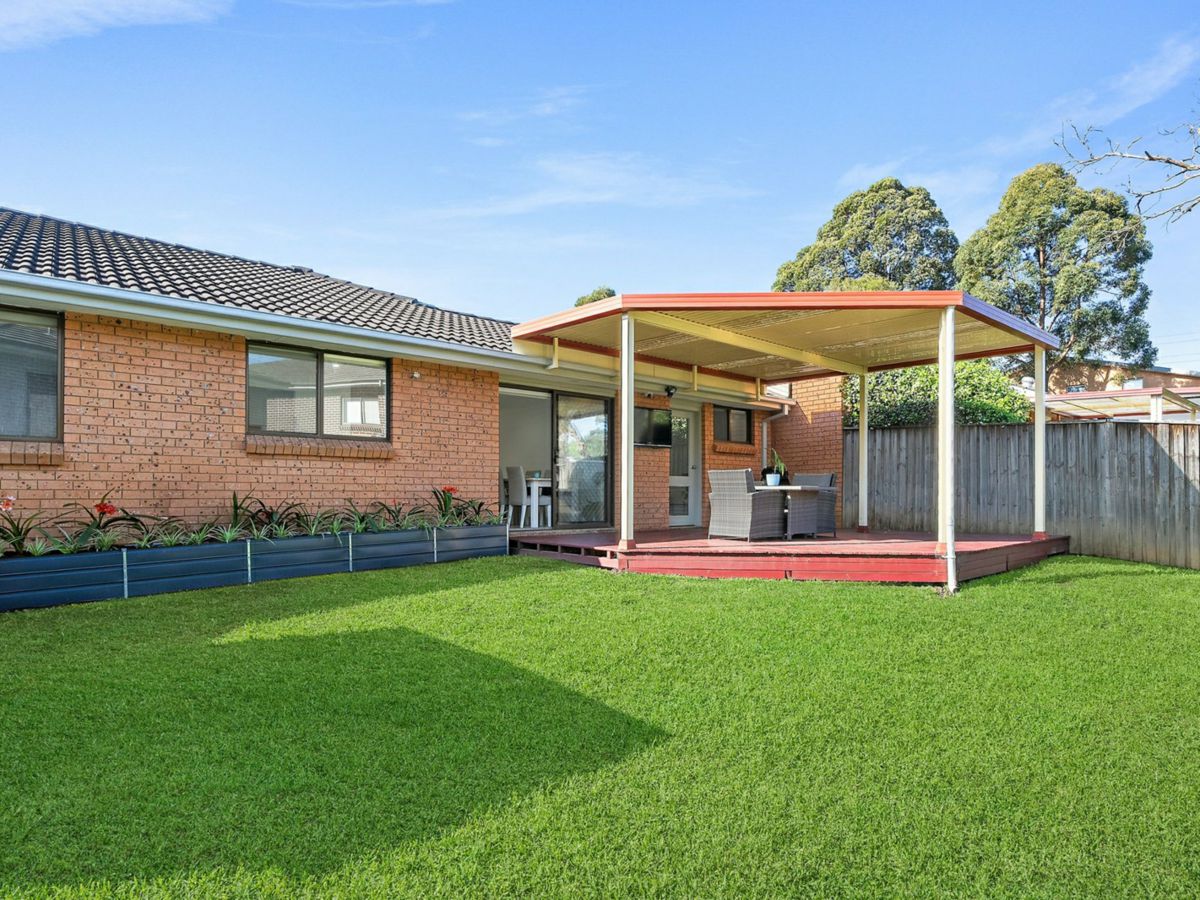 2/7A Blakeford Avenue, Ermington - image 2