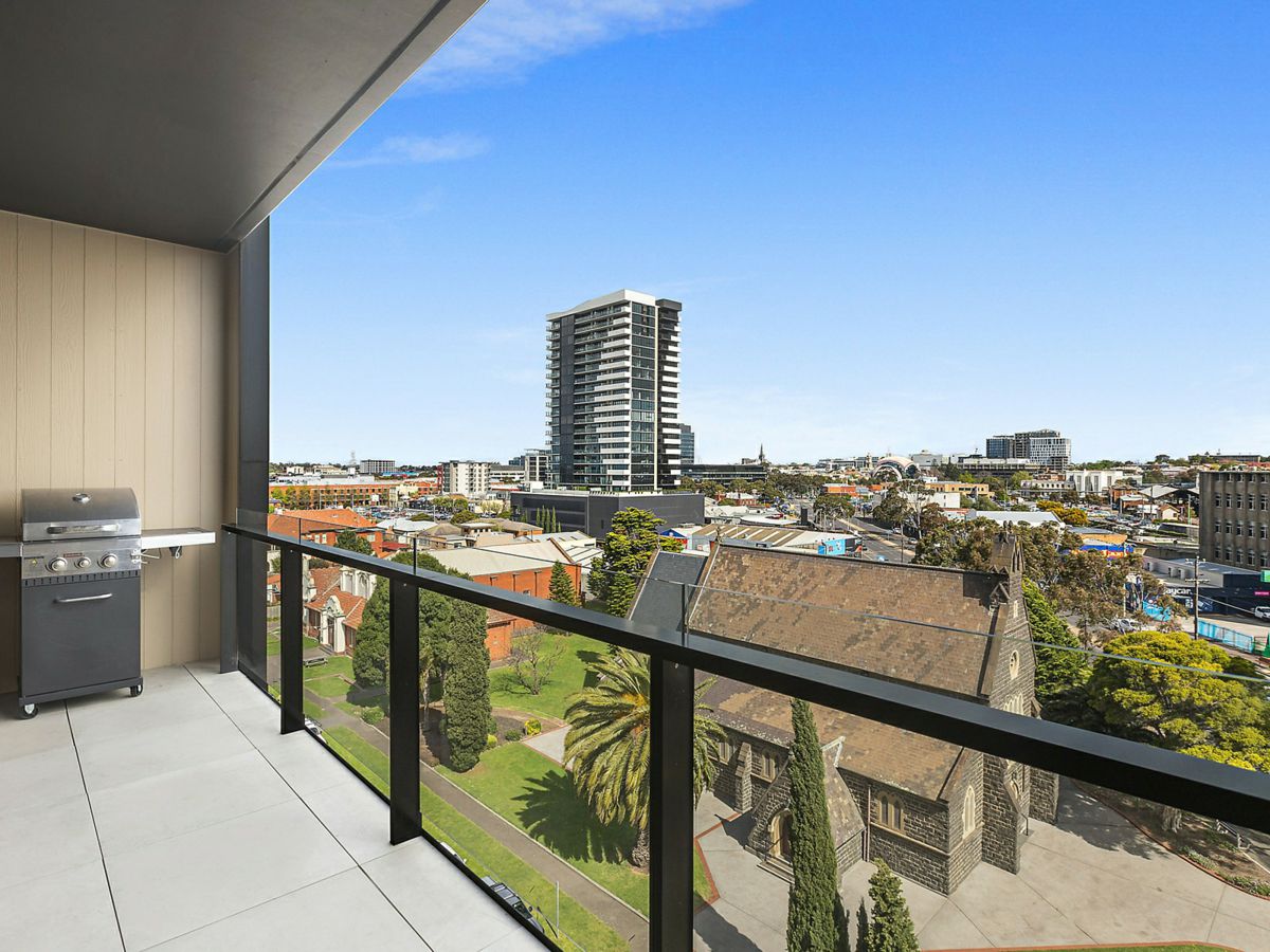 607/18 Malone Street, Geelong - image 2