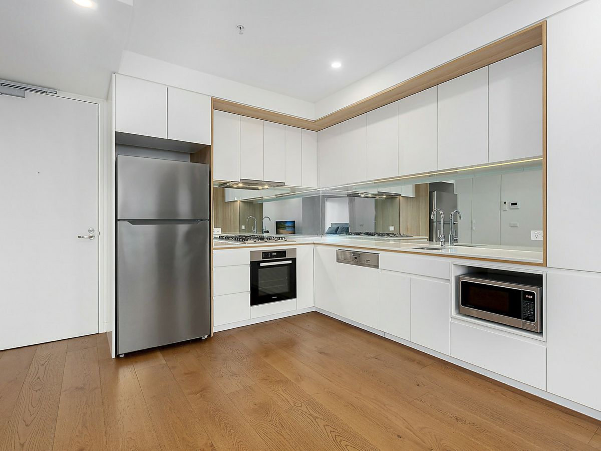 607/18 Malone Street, Geelong - image 3