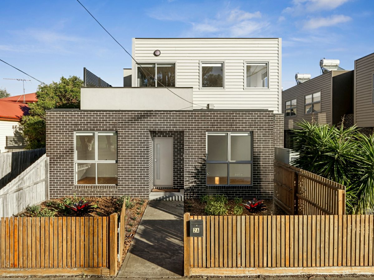 2A Swinburne Street, Rippleside - image 1
