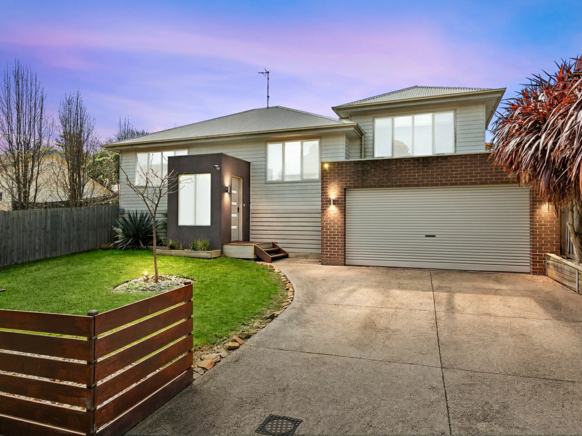 1/32 The Avenue, BELMONT