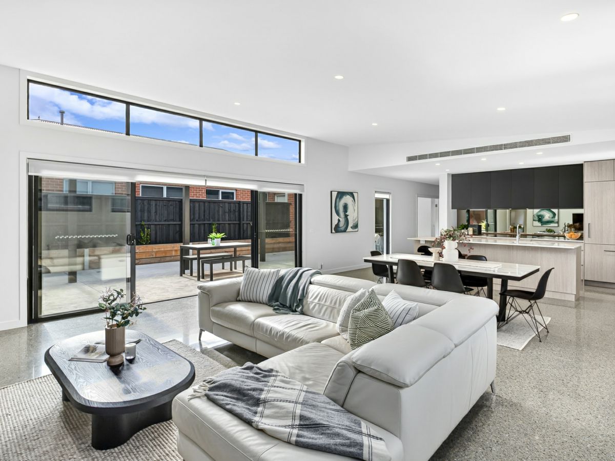7 Cumulus Avenue, Highton - image 2