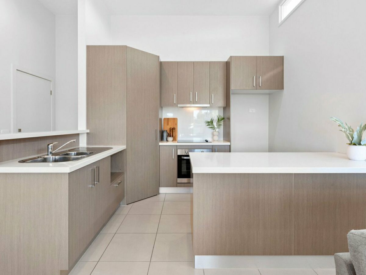 1/168 Francis Street, Belmont - image 2