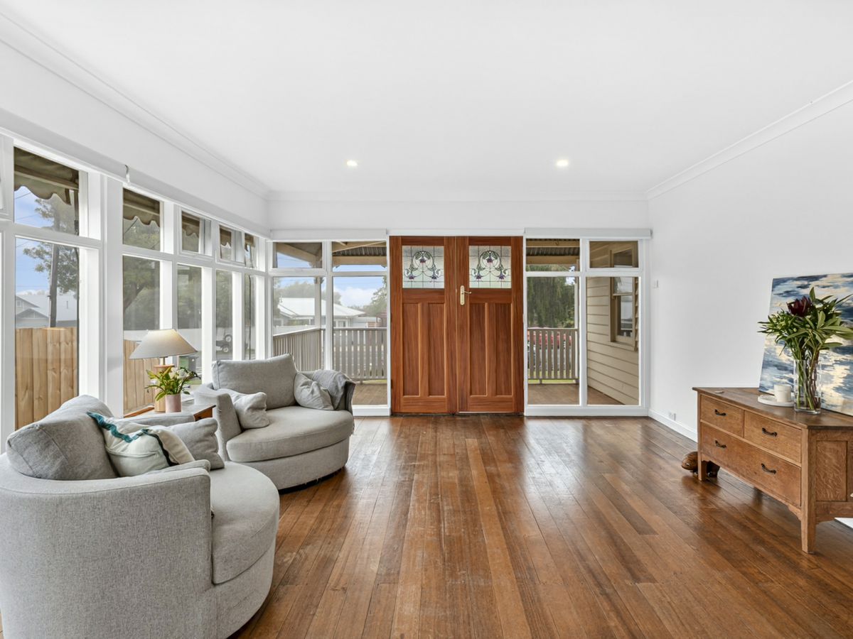 94 Francis Street, Belmont - image 2
