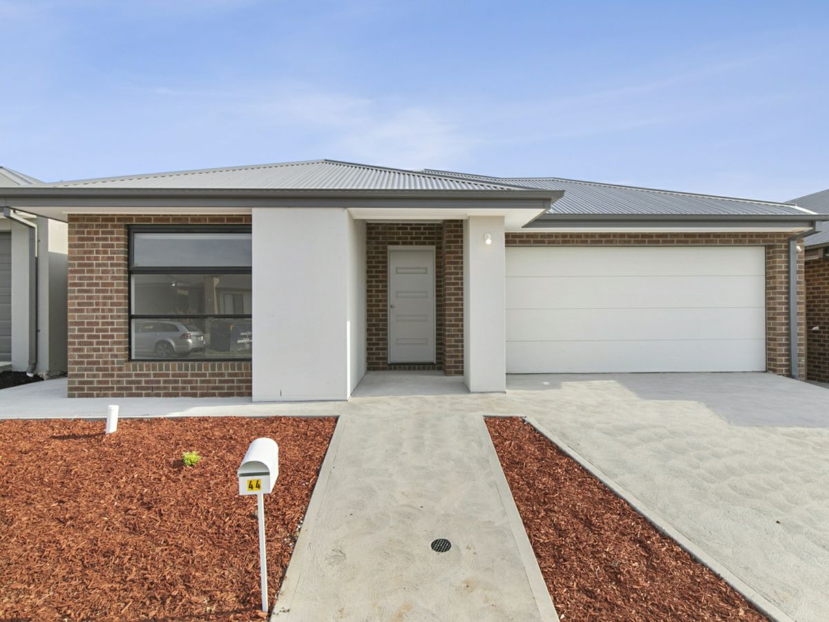 44 Inglenook Circuit, Armstrong Creek - image 1