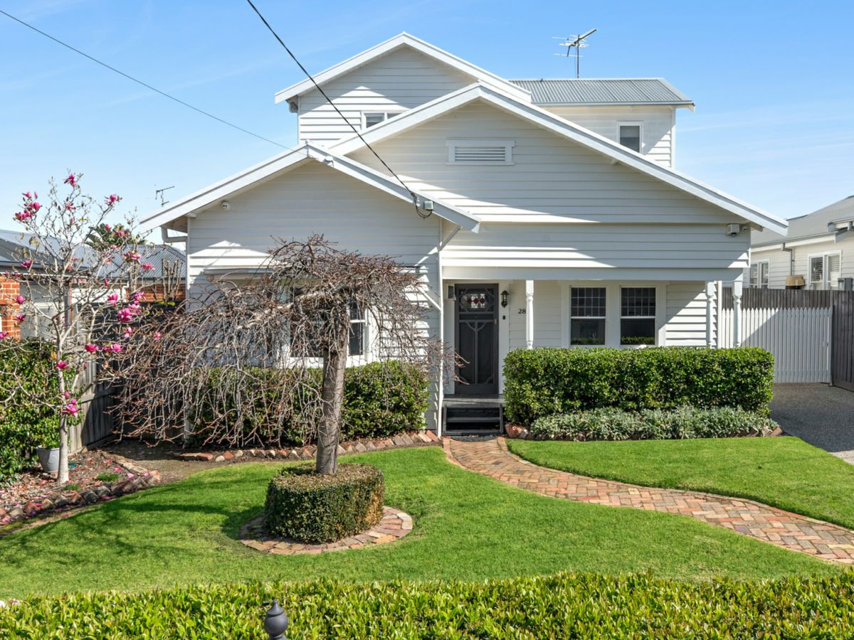 28 Belfast Street, Newtown - image 1