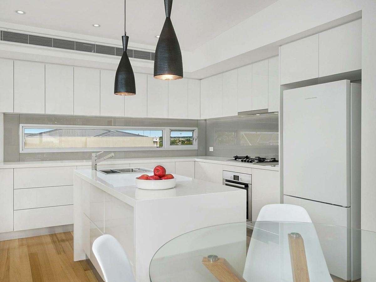 1A/56 McKillop Street, Geelong - image 3