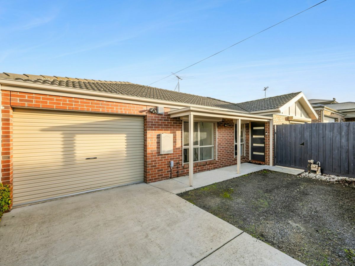 2/25 Bruce Street, Bell Park - image 1