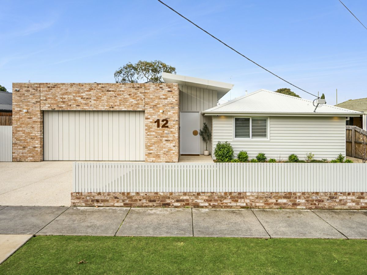 12 Glamis Street, Newtown - image 1