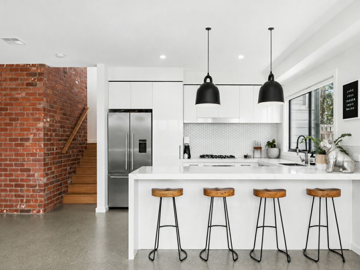 60 Aberdeen Street, Geelong West - image 3