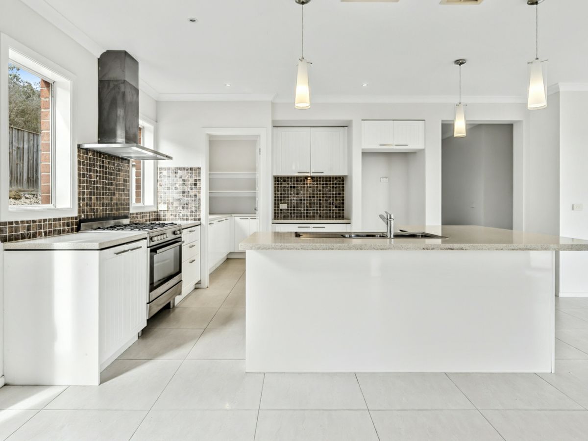 11 Vilaine Street, Highton - image 3
