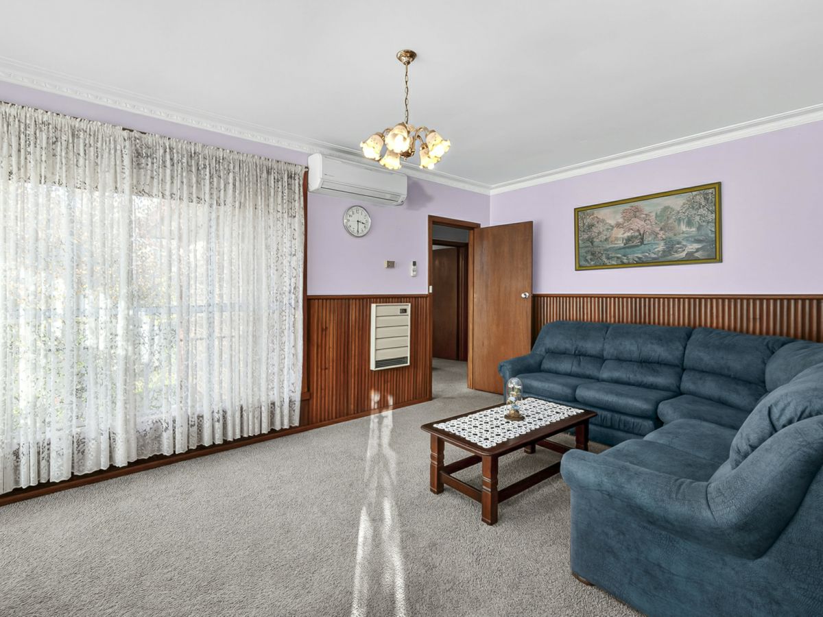 27 Willow Crescent, Bell Park - image 3