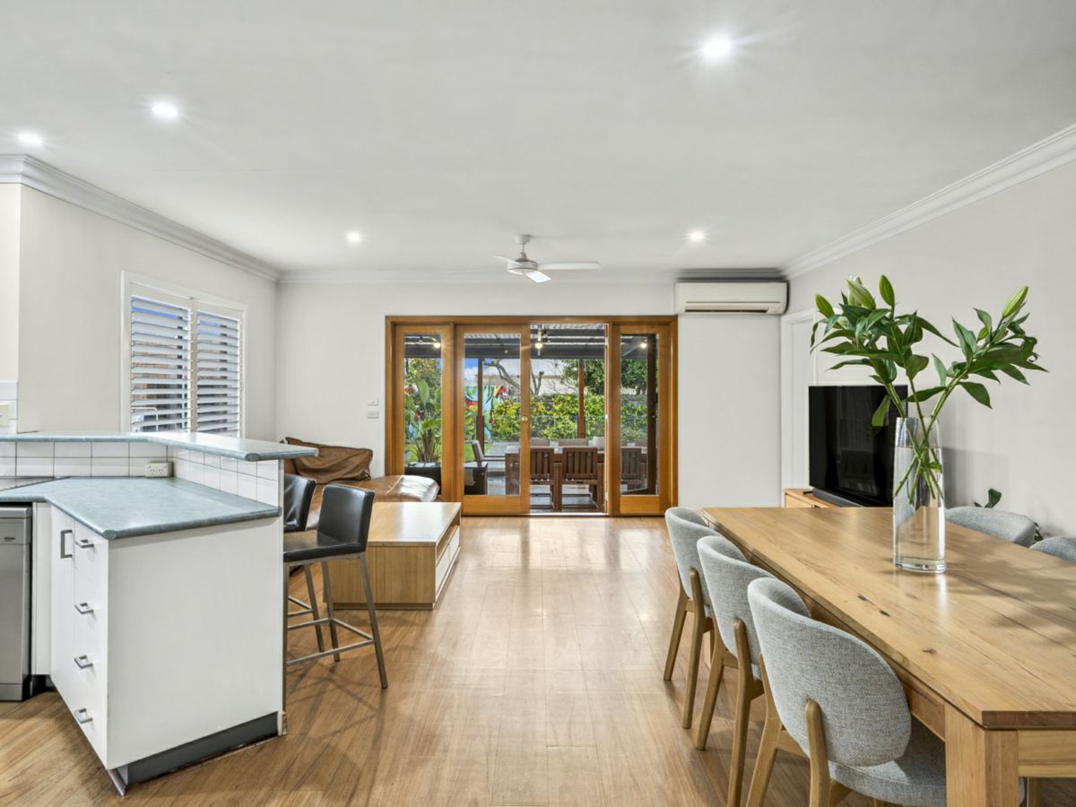 37 Russell Street, Newtown - image 3