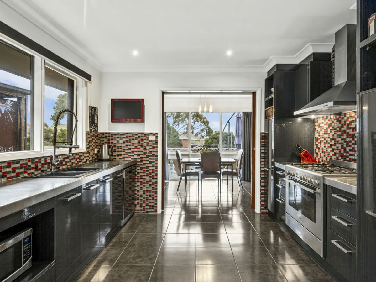 68 Newton Avenue, Bell Post Hill - image 3
