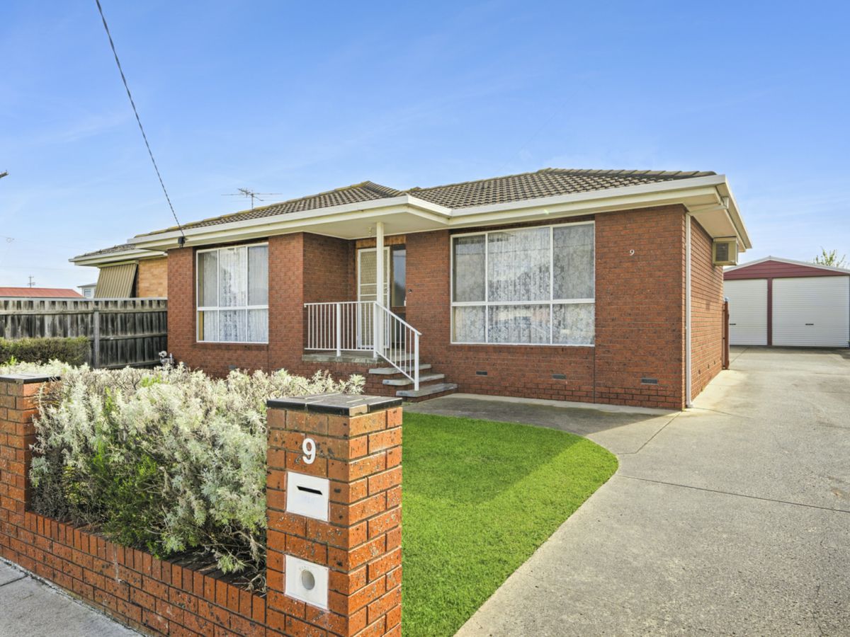 9 Almana Street, Bell Park - image 1
