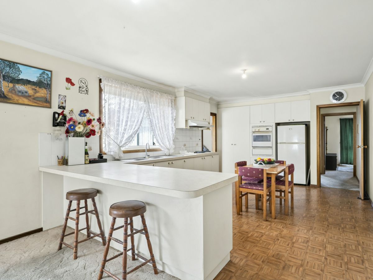 9 Almana Street, Bell Park - image 2