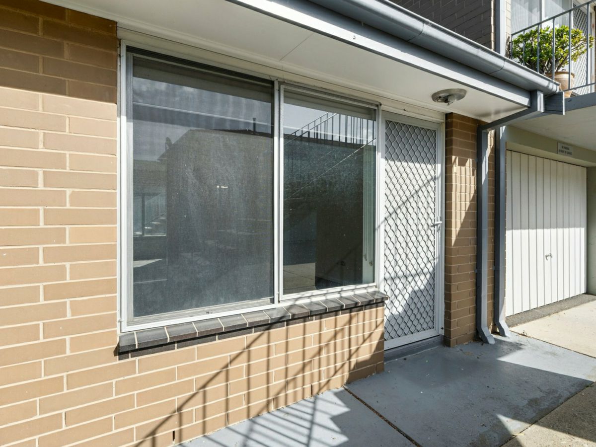 9/35 Rix Street, Herne Hill - image 1