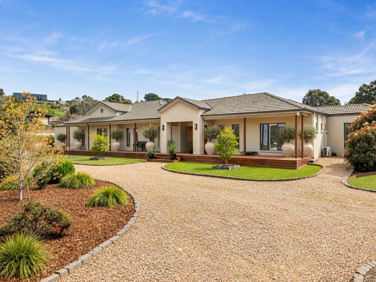 44 Oxley Rise, Batesford - image 1