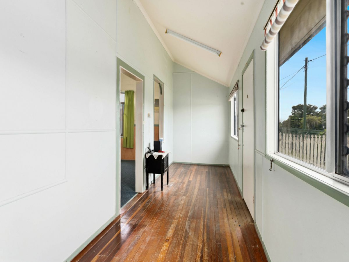 54 O'Connell Street, Depot Hill - image 2