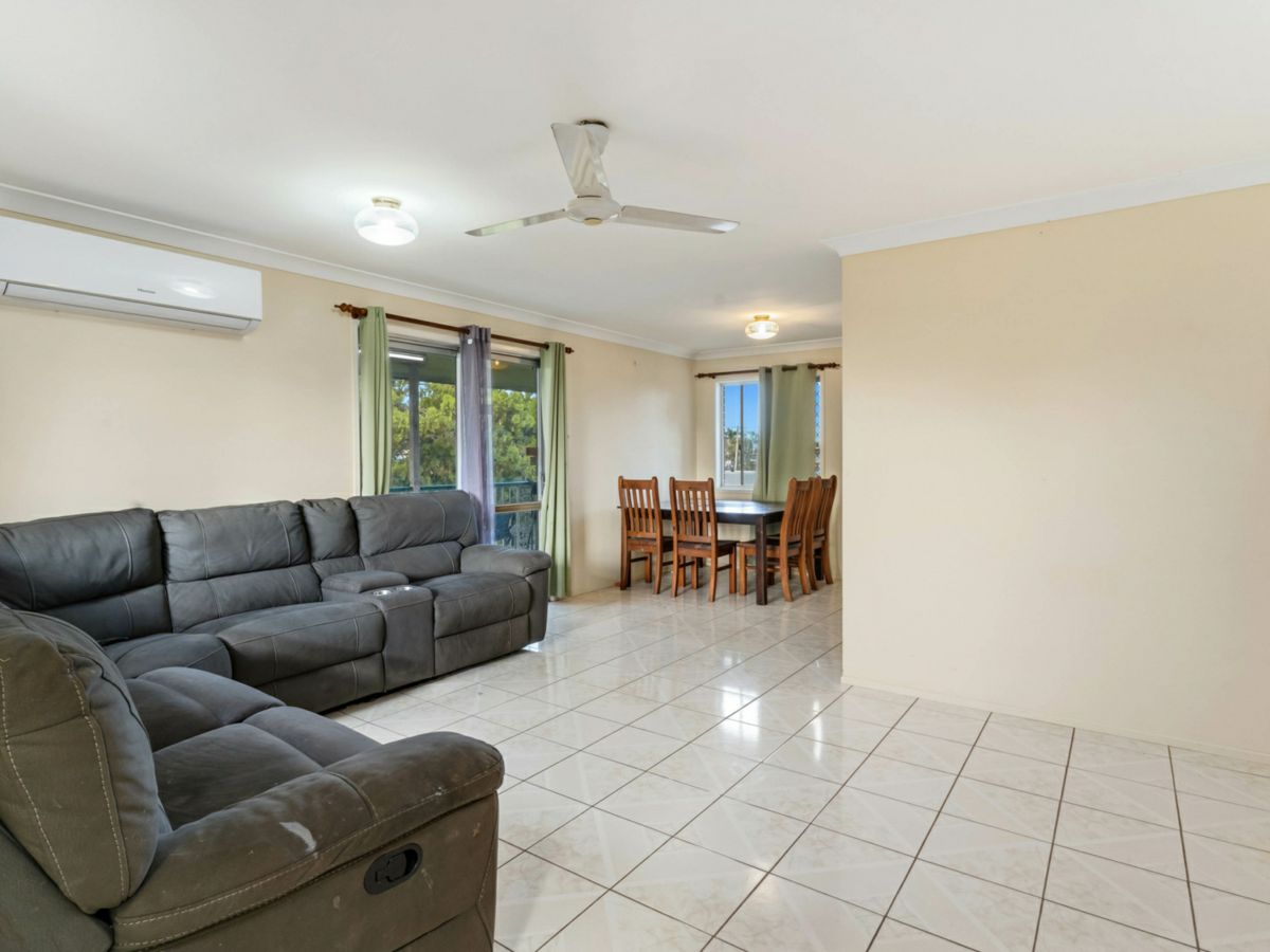 61 Scott Street, Kawana - image 2