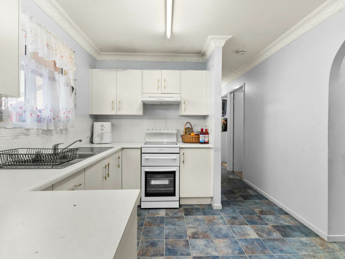 17 Protea Avenue, Norman Gardens - image 3