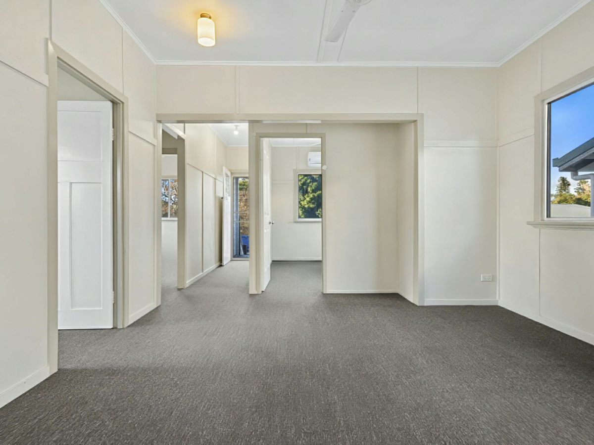 6 Lucas Street, Berserker - image 2