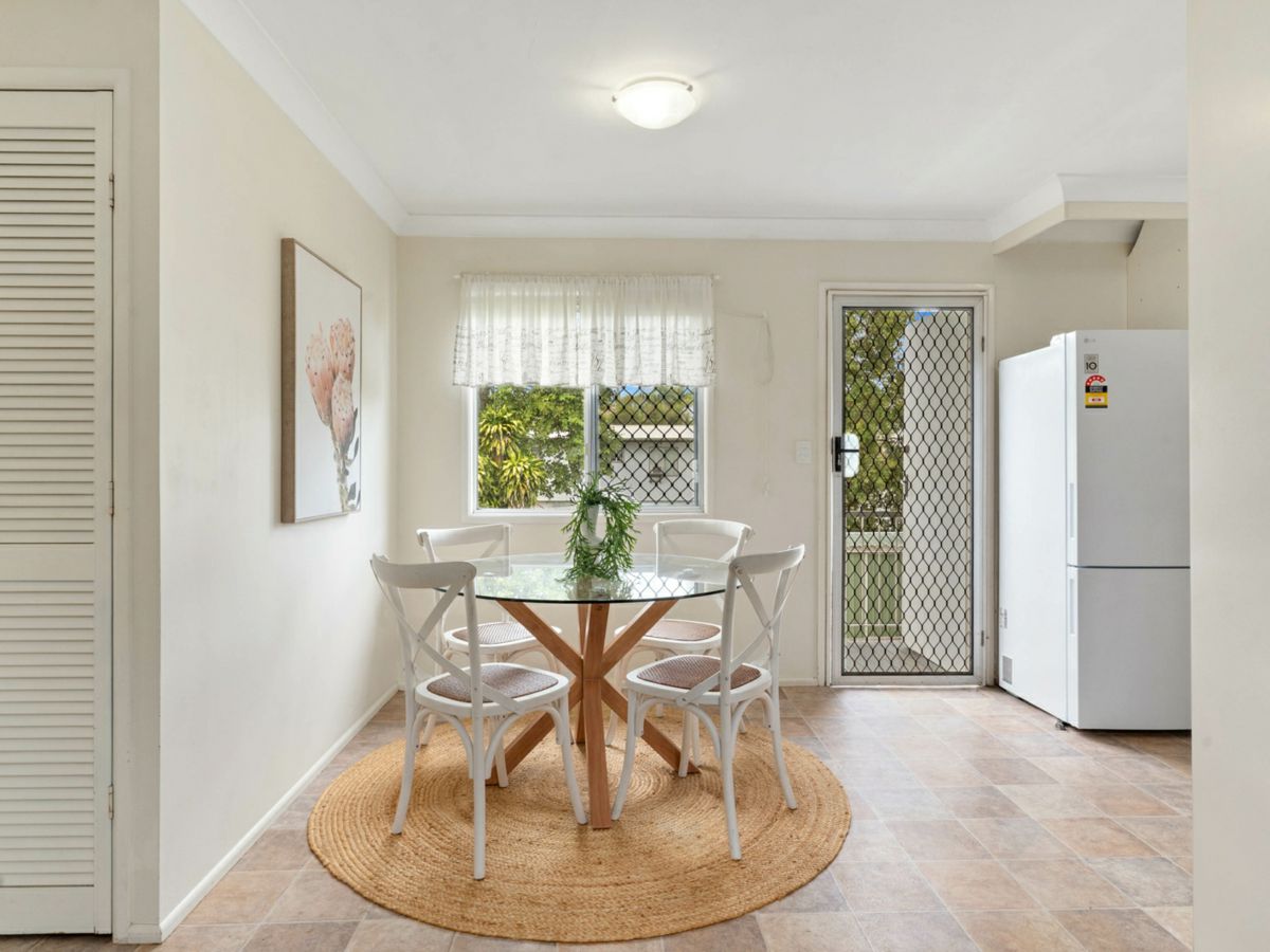 8 Buntain Street, Kawana - image 2